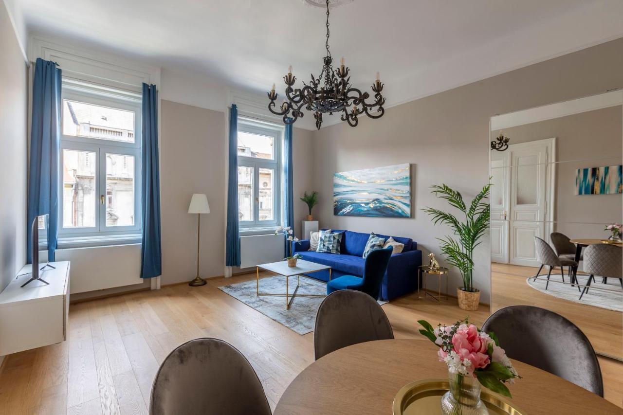 Luxury Elizabeth Residence Next To The New York Cafe Budapest Exterior photo